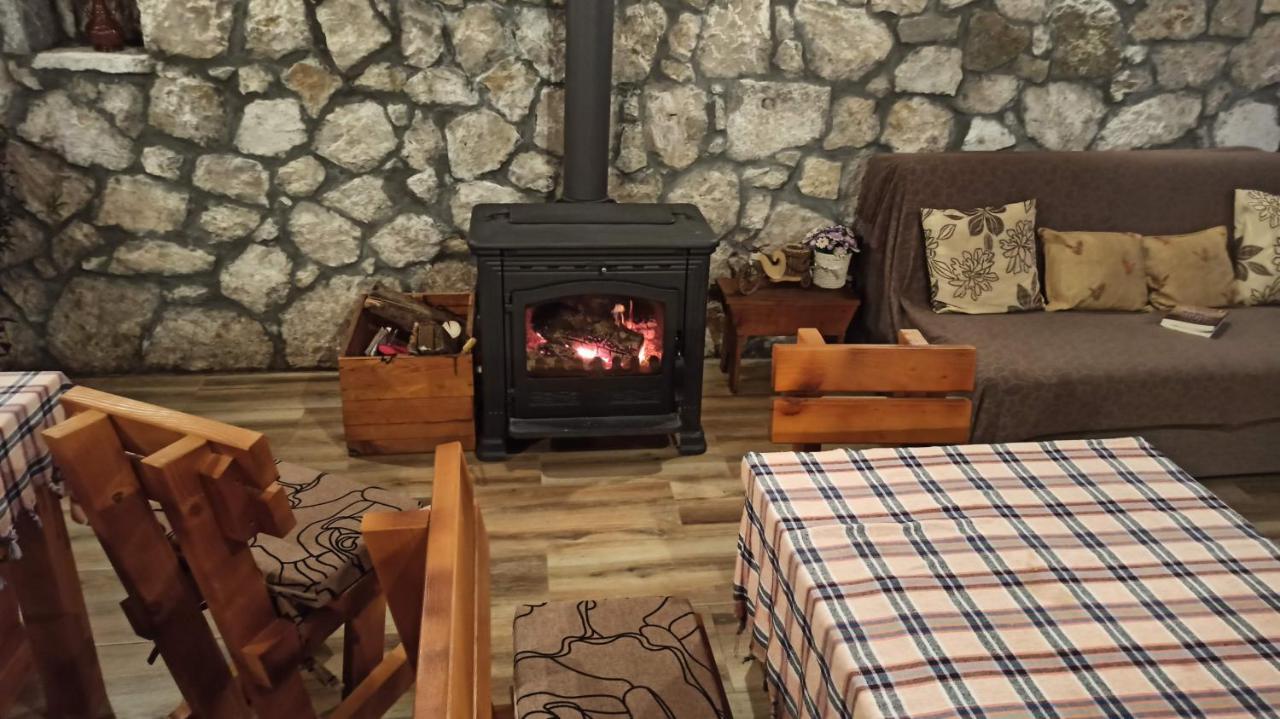 Village House - Novak Rijecani Rijeka Crnojevica Ngoại thất bức ảnh