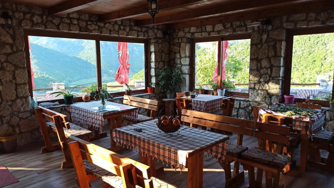 Village House - Novak Rijecani Rijeka Crnojevica Ngoại thất bức ảnh
